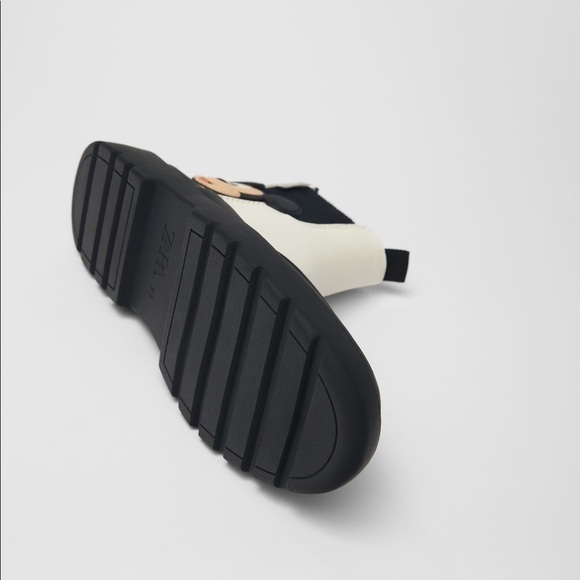 NWT. Zara Kids ©DISNEY MICKEY MOUSE Ankle Boots. Size 4. - Picture 4 of 8